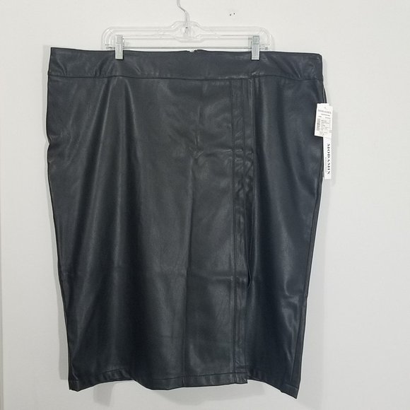Modamix faux vegan leather skirt  w/front slit 22W - Picture 4 of 8